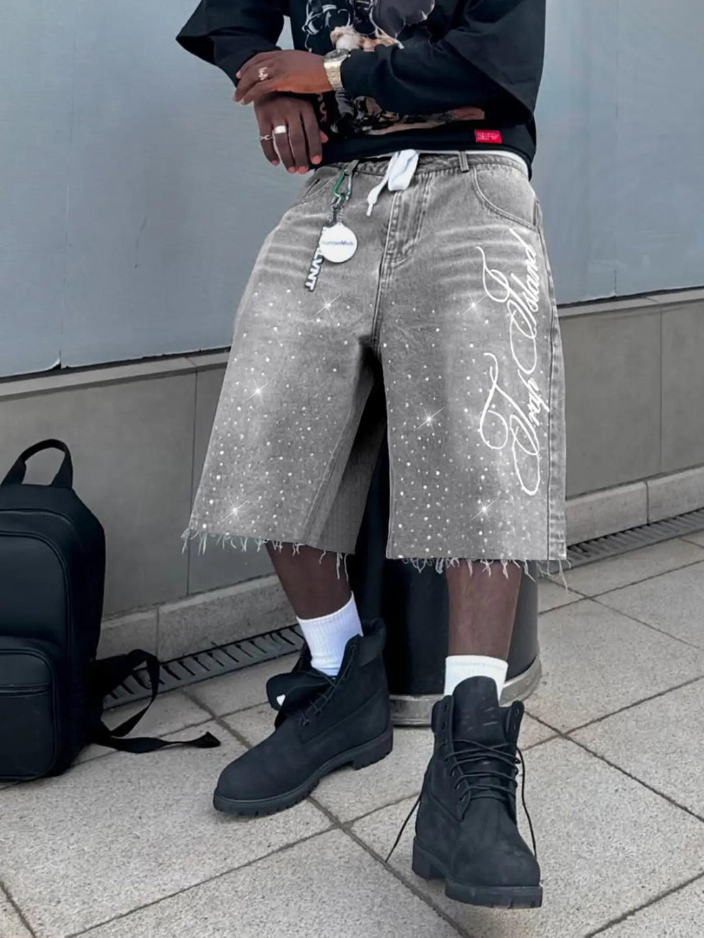 Rhinestone Loose Straight Leg Five-Quarter Shorts