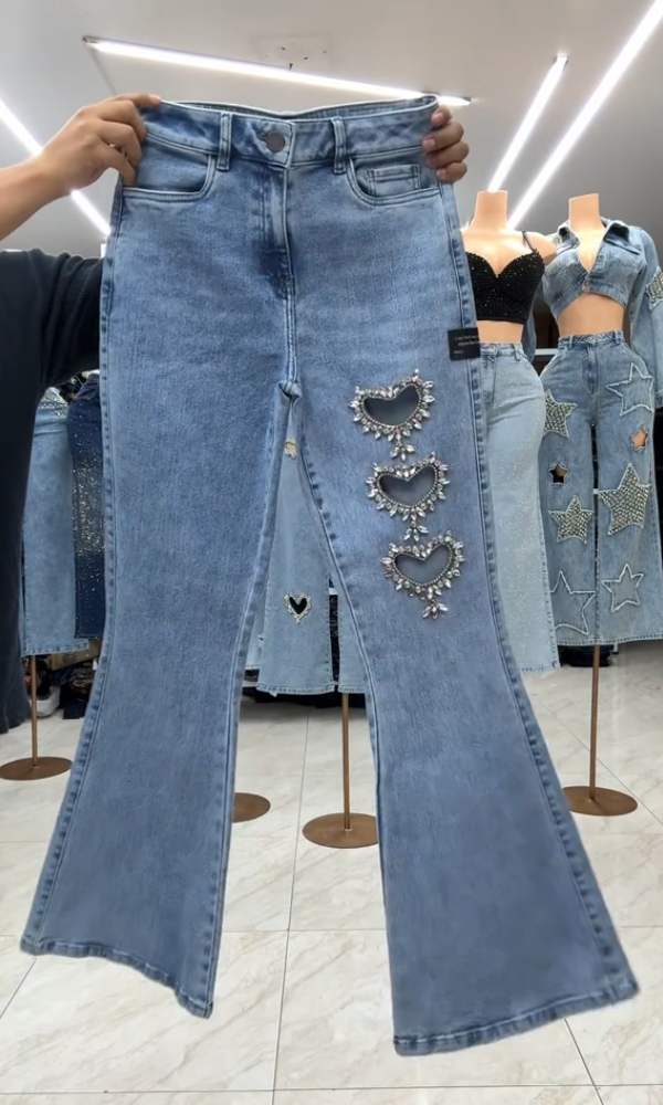 Women's Hollowed-out Crystal Heart Jeans